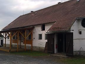 Venkovsk skanzen - Bl pod Praddem, Domaov