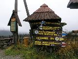 Rozcestn�k u Schroniska pod Snieznikem v Polsku